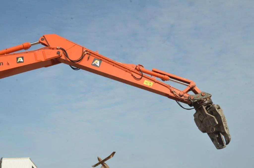 Belgian Block Brute - it is phenomenally powerful, very productive and slews really quickly