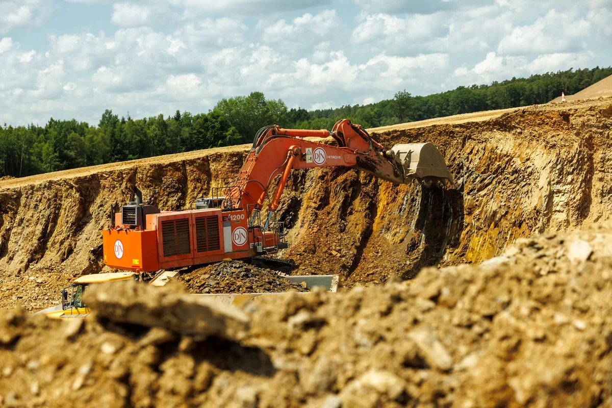 Jan De Nul utilises new Hitachi ZX690LCH-7 in Belgium