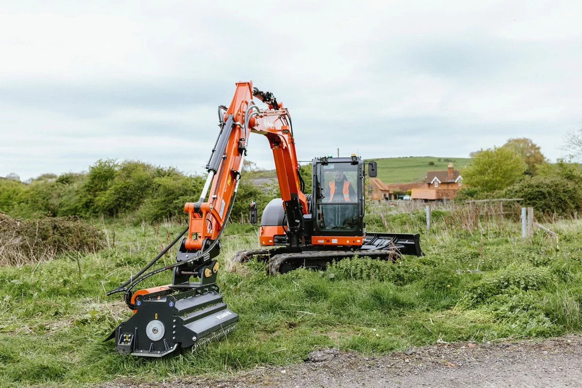Kubota launches next-generation 8 tonne mini-excavator