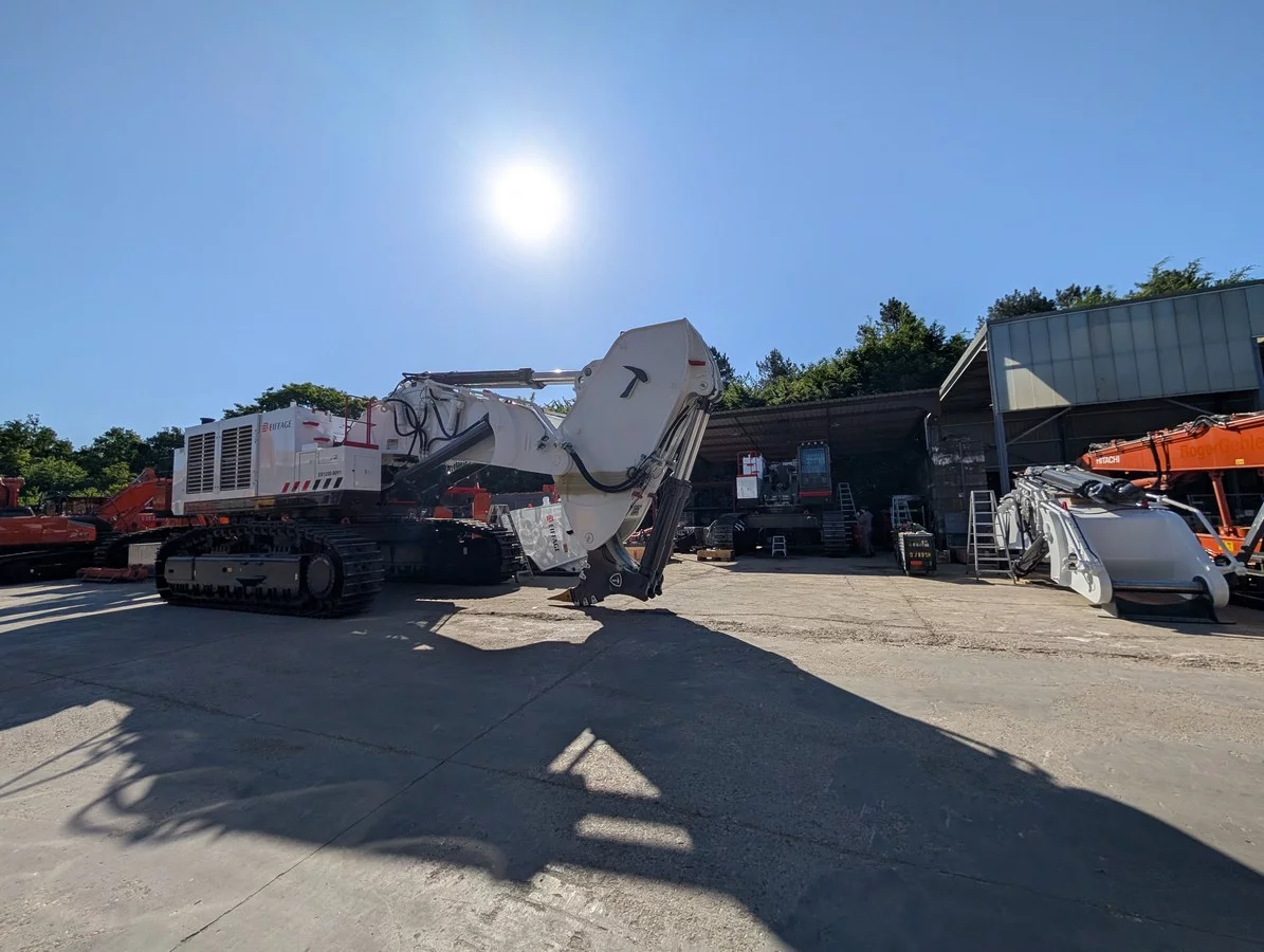 Eiffage chooses Hitachi EX1200-7 excavators with Sunton Ripper on construction of EPR2 reactors in Penly