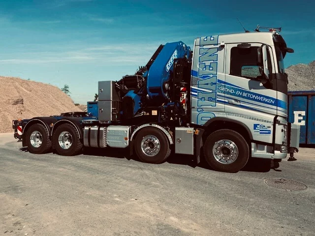 Delivery of Effer 1255-9S to D’Haene earth-moving, concreting and demolition