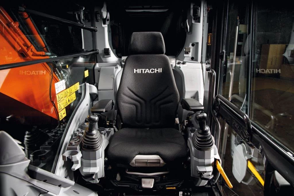 State-of-the-art, ultra-spacious cab in the new Zaxis-7 excavators