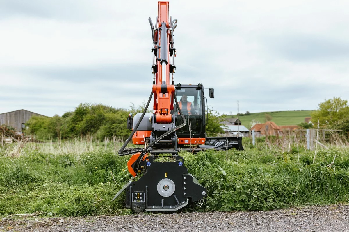 Kubota launches next-generation 8 tonne mini-excavator