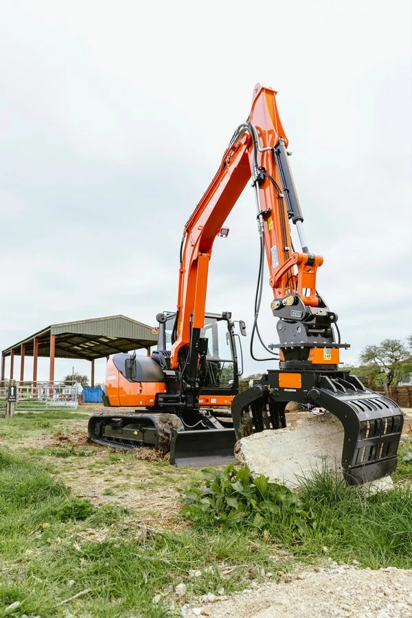 Test report: Compact powerhouse Kubota KX085-5