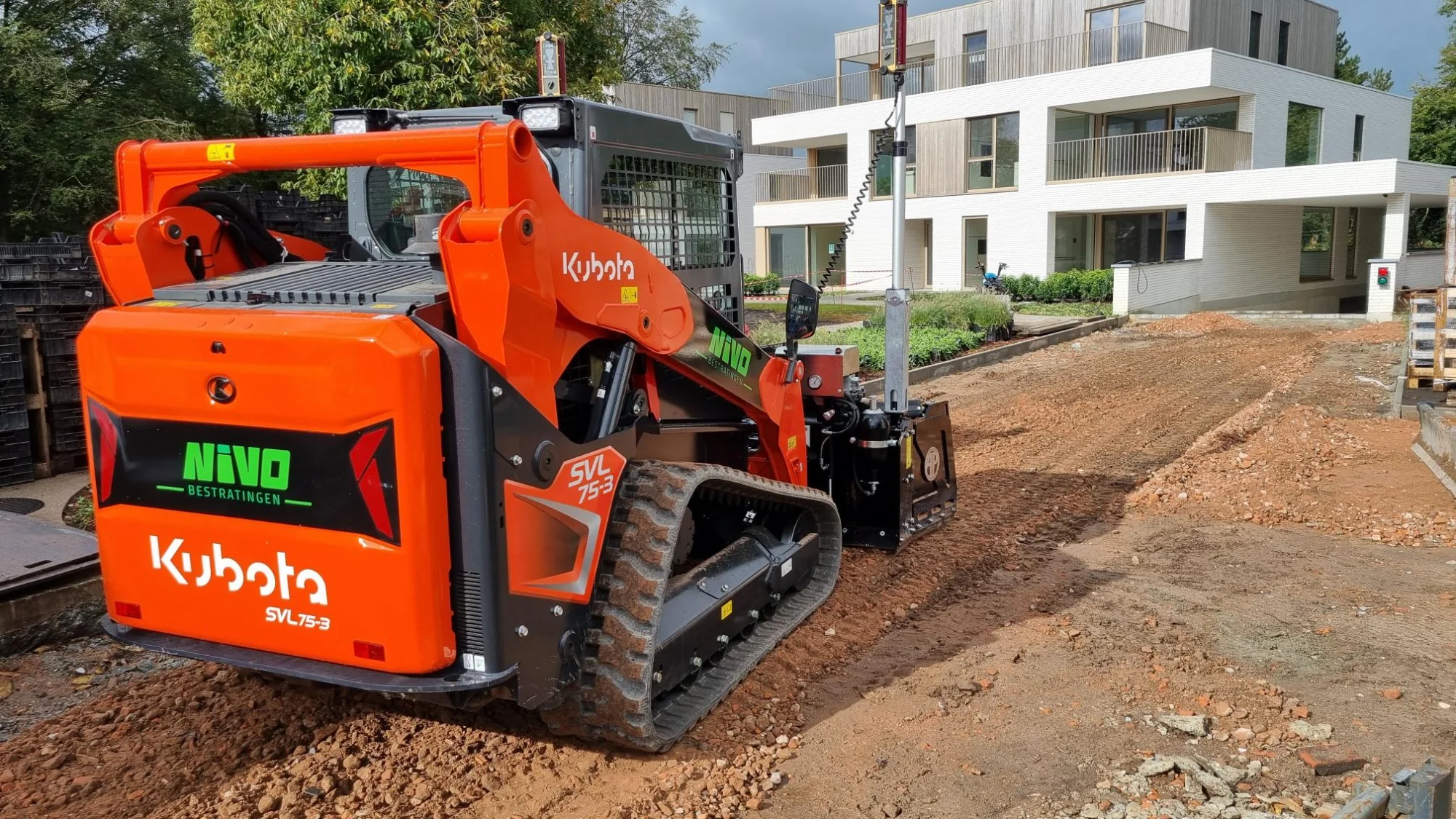 Delivery of the first Kubota skid steer loader SVL75-3