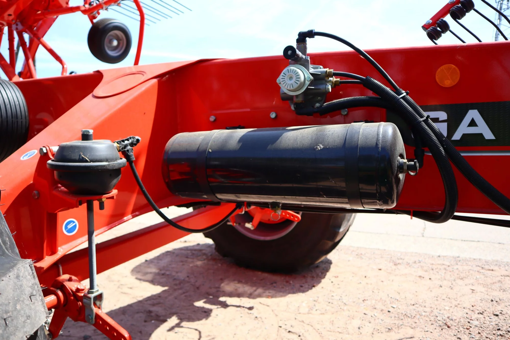 Kuhn GA13131 four-rotor circular rake available