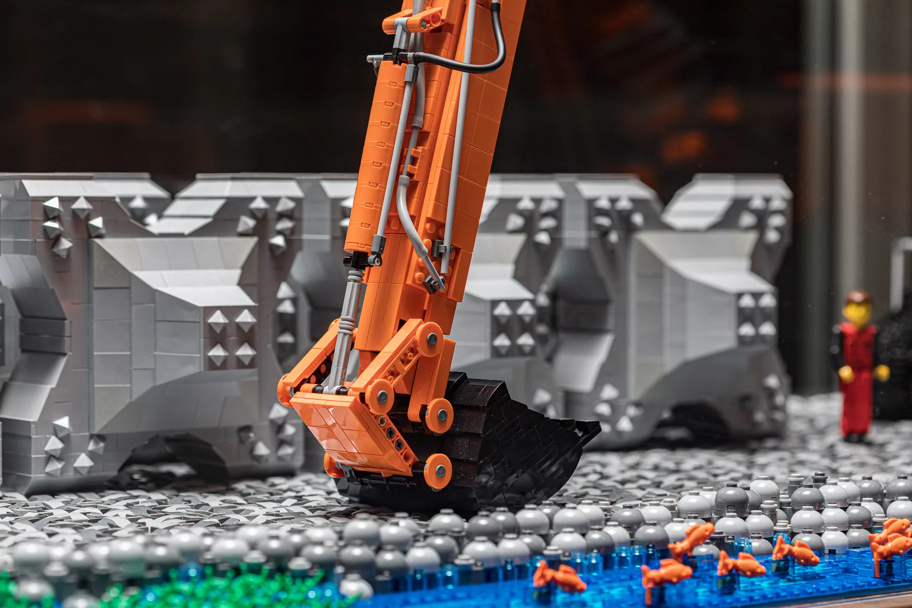 Lego® scale model EX1900 SL 40 meters and EX1200-7 with 2-piece boom