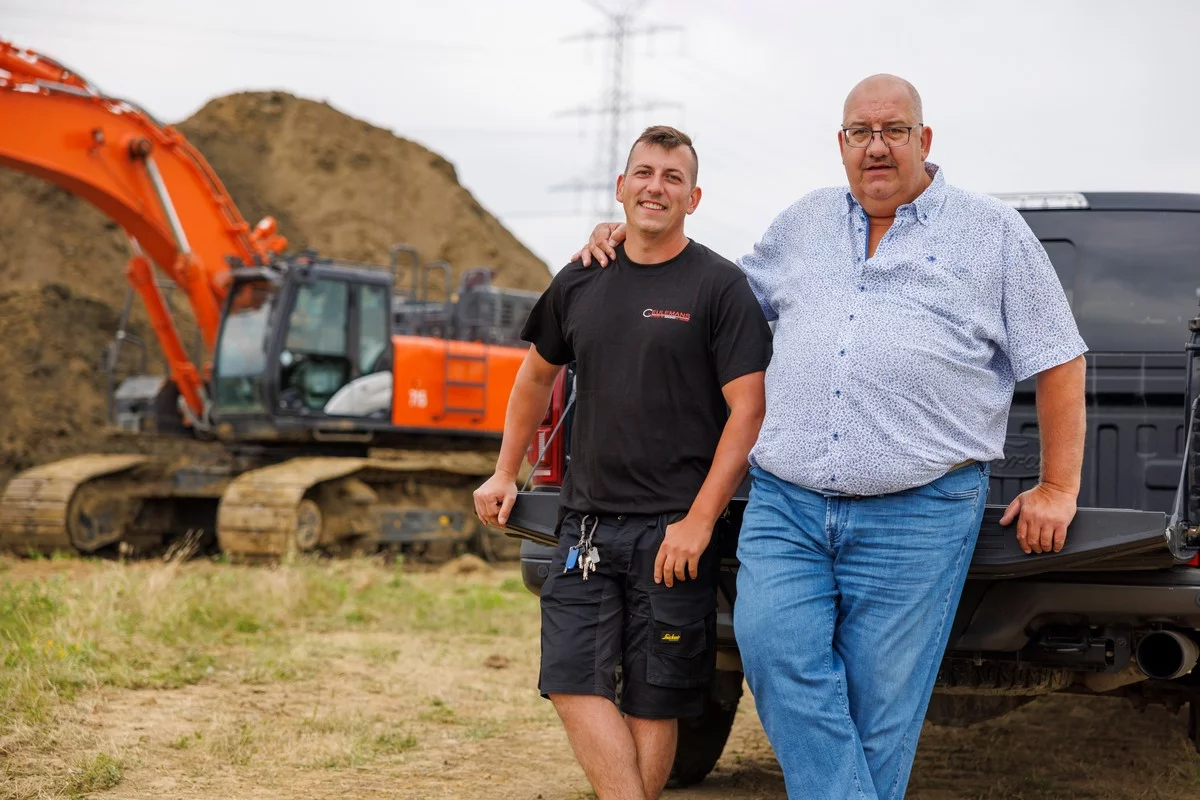 Ceulemans’ large Hitachi excavators aid flood protection