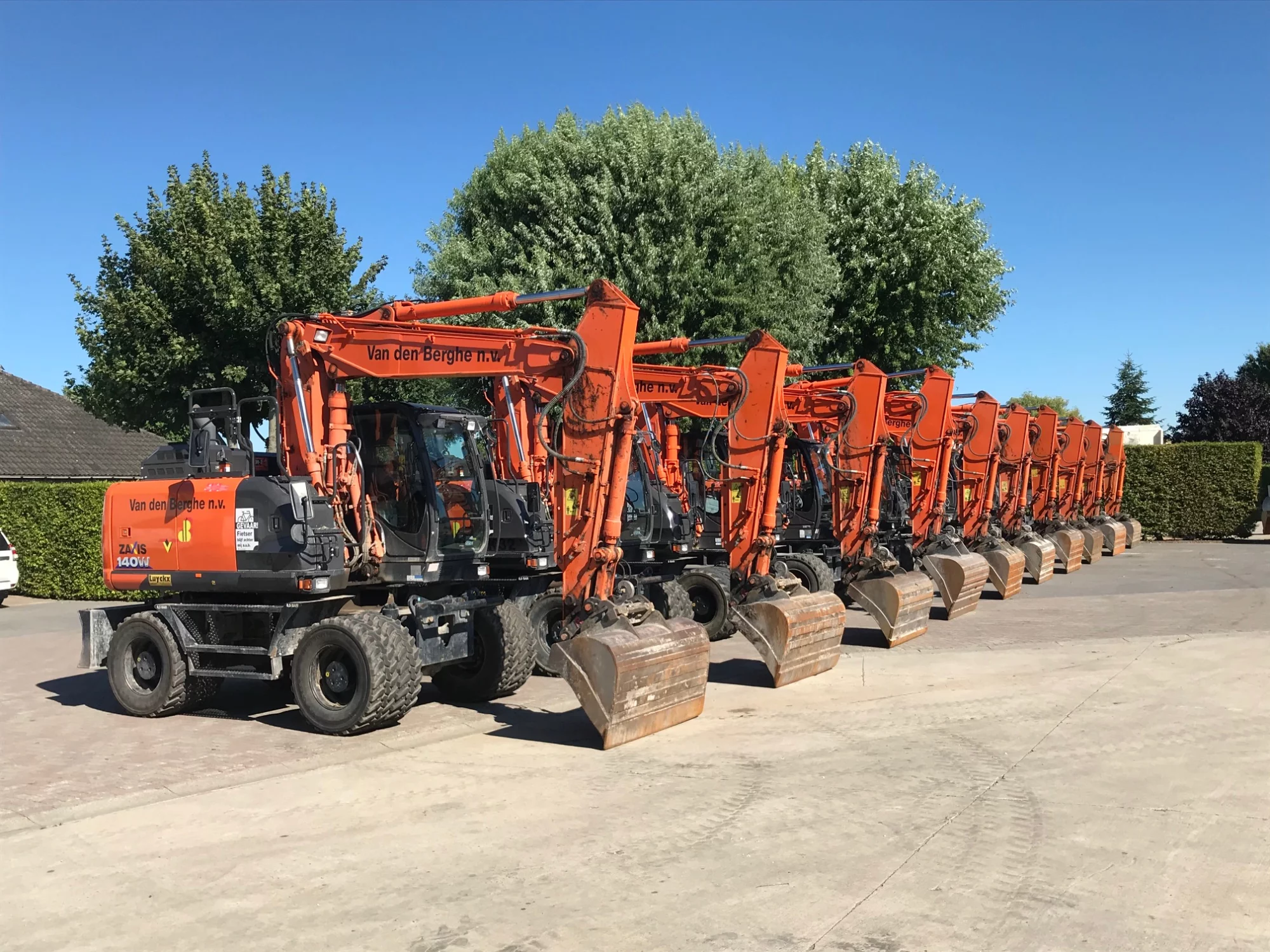 Beautiful range of wheeled excavators of Van den Berghe nv
