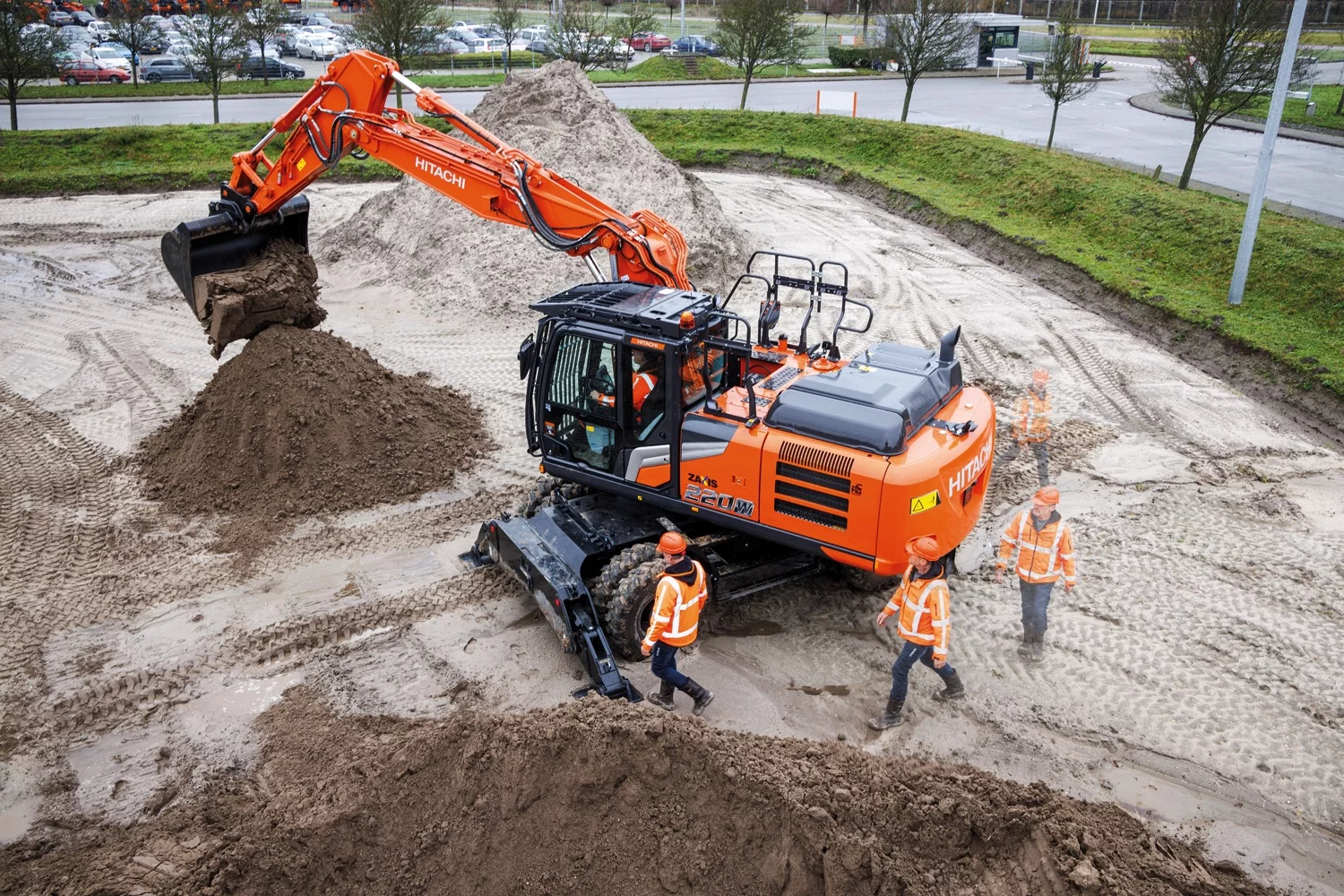 Hitachi launches largest model in Zaxis-7 series: ZX220W-7