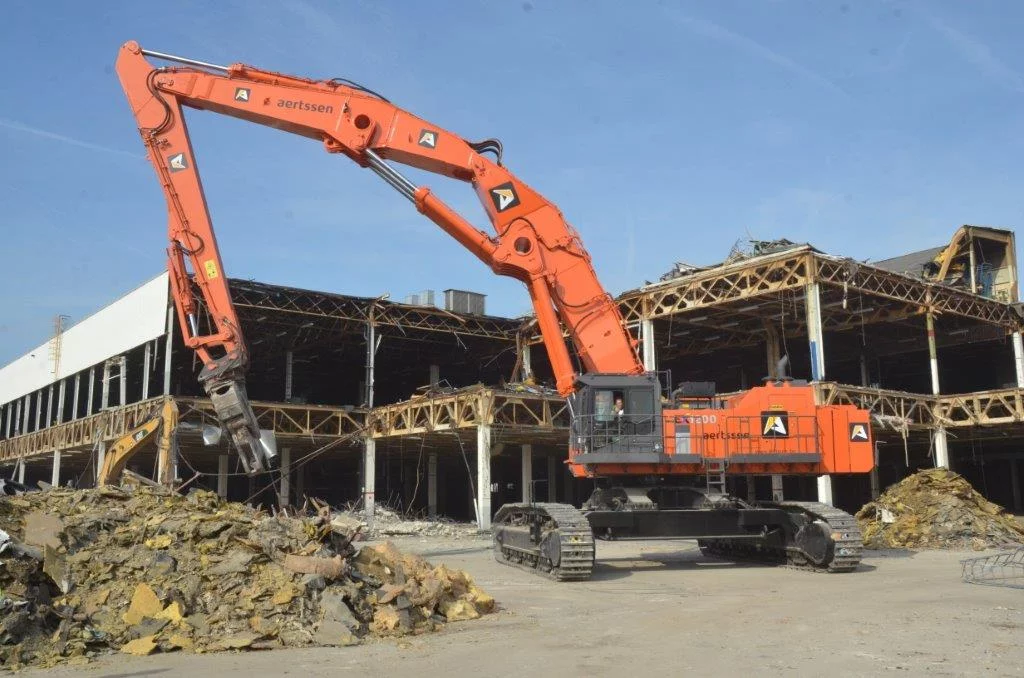 Belgian Block Brute - it is phenomenally powerful, very productive and slews really quickly