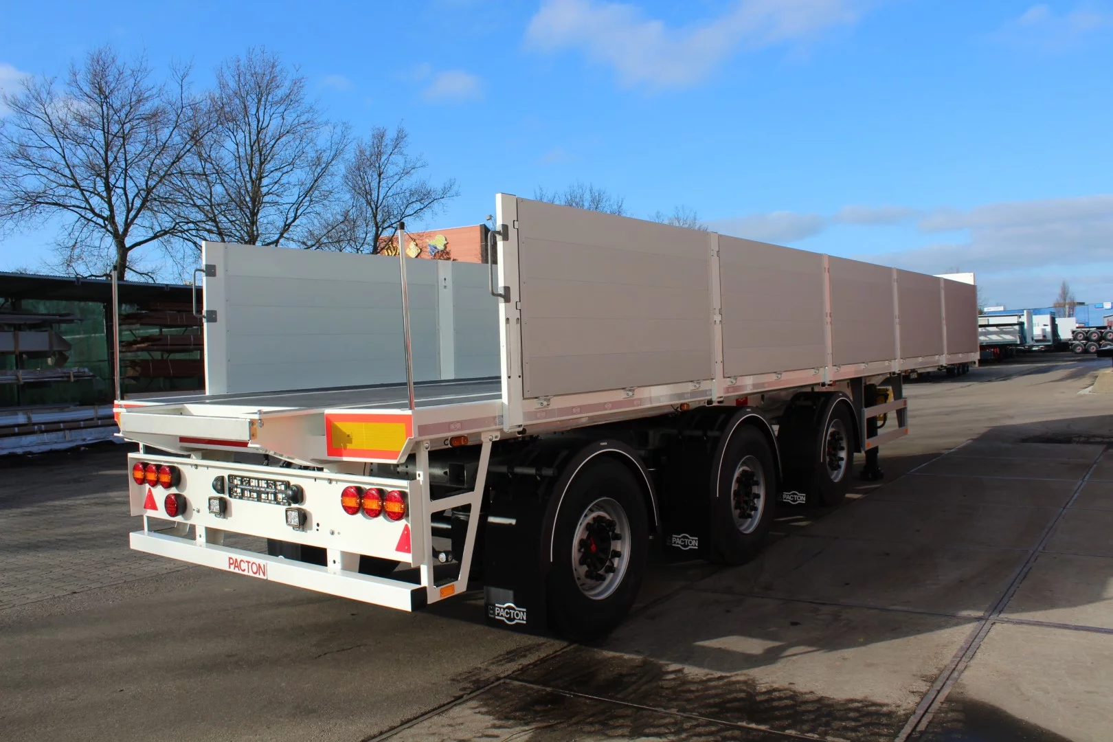 Luyckx and Pacton join forces for package deals