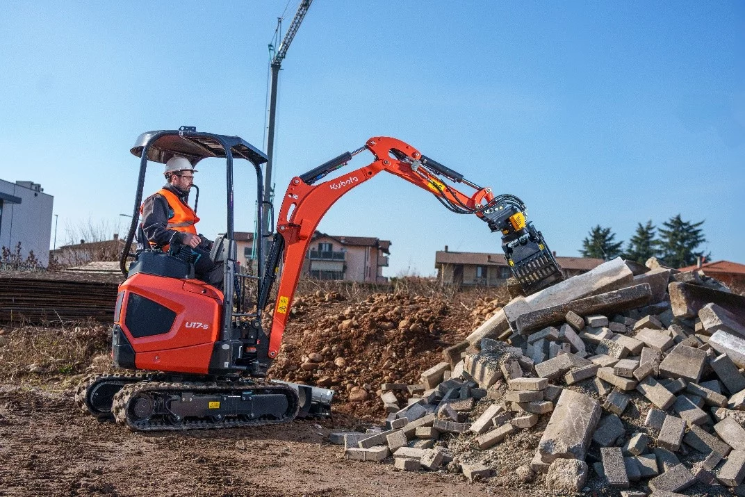 Kubota sets new standards in the 1.5 - 2 Tonne Range with the new U17-5 and U18-5