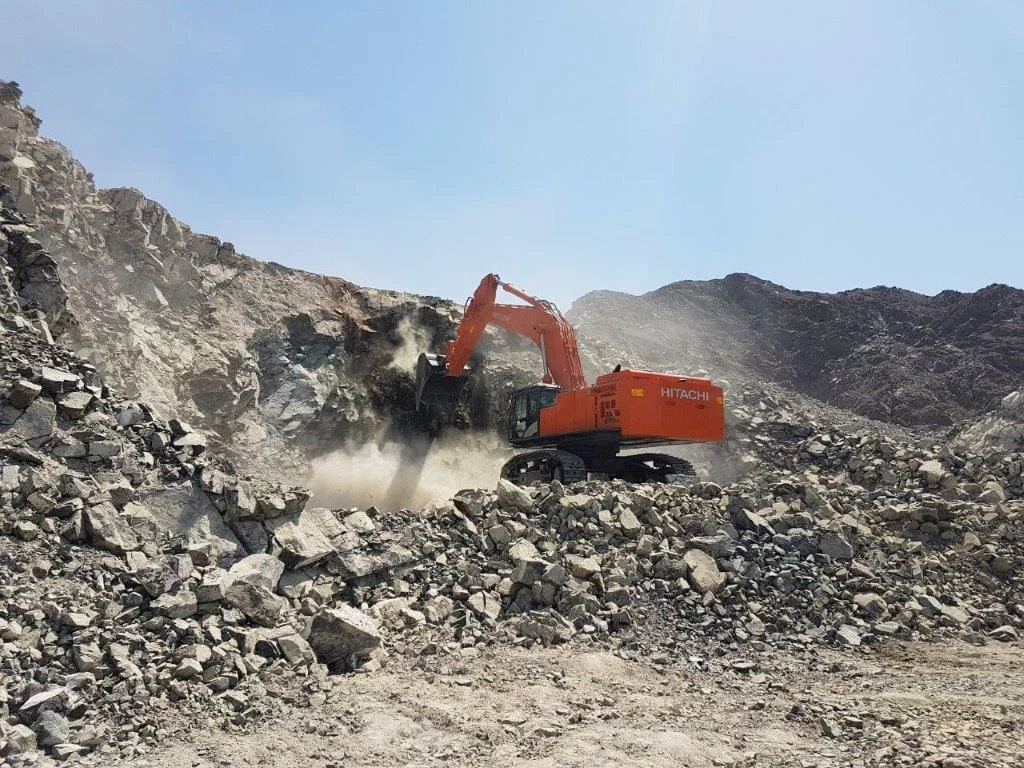 Lootah Group orders 2 new units ZX870