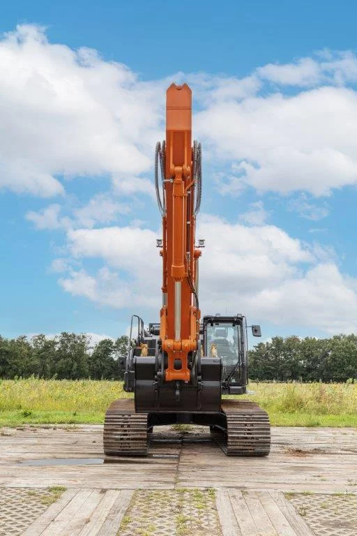 Avant-première Hitachi ZX350LC-7 Dual Fuel