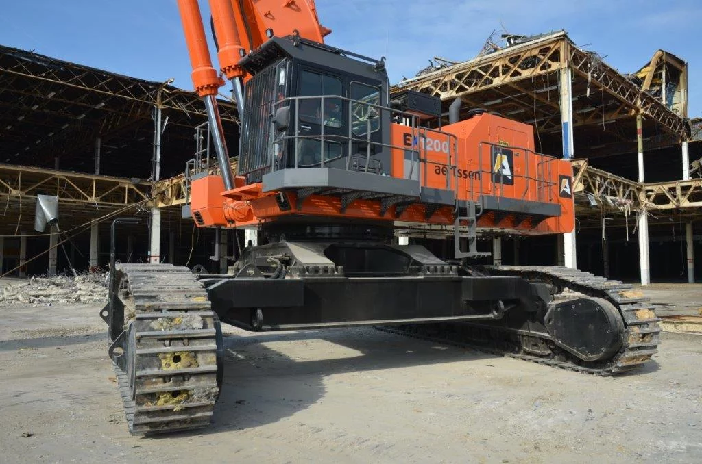 Belgian Block Brute - it is phenomenally powerful, very productive and slews really quickly