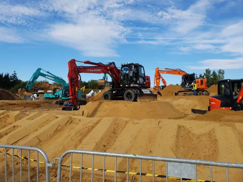 Guy Jacobs in final of the #excavatorhero2021.