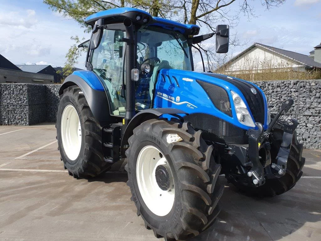 Stockpromotion New Holland - T5.120 Autocommand