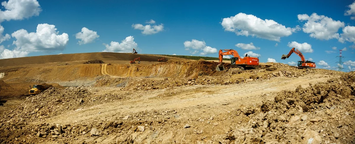 Jan De Nul utilises new Hitachi ZX690LCH-7 in Belgium