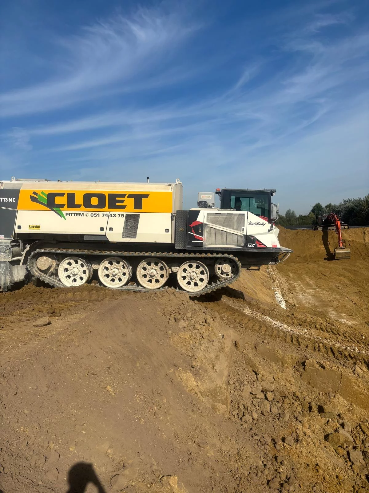 First PowerBully 12C with Streumaster delivered to Cloet