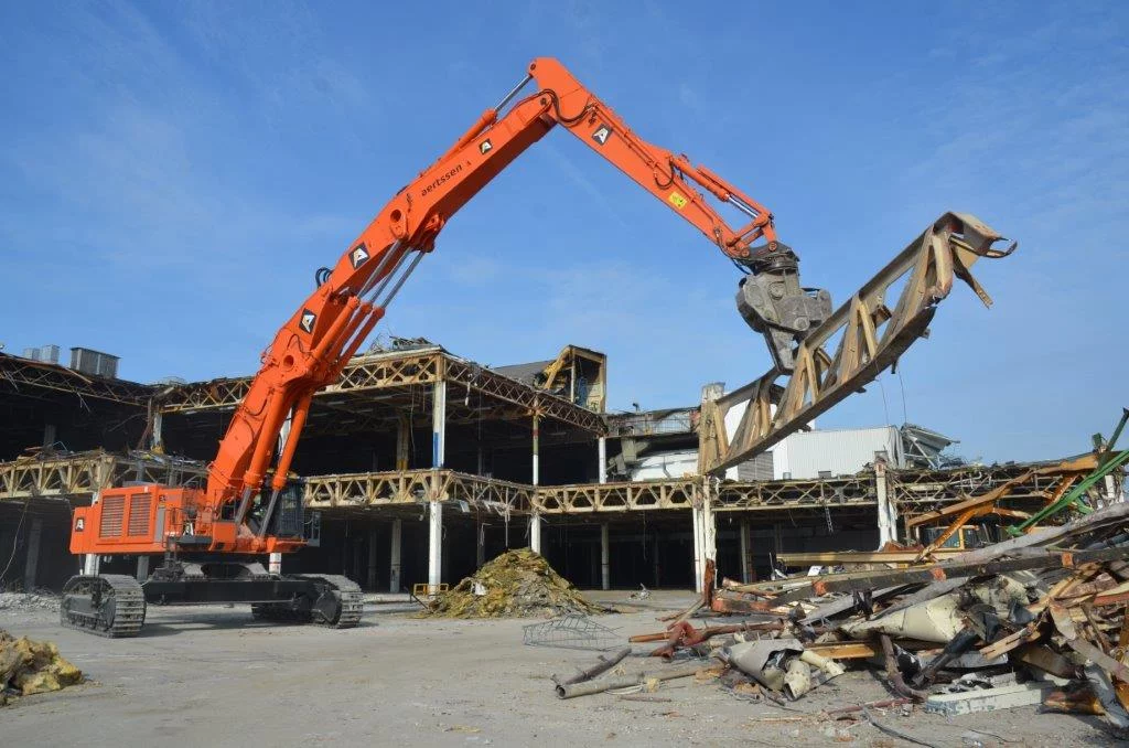 Belgian Block Brute - it is phenomenally powerful, very productive and slews really quickly