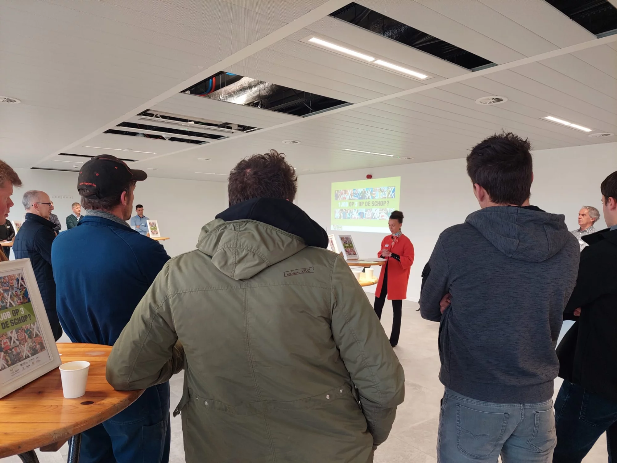 Wake-upcall nitrogen policy