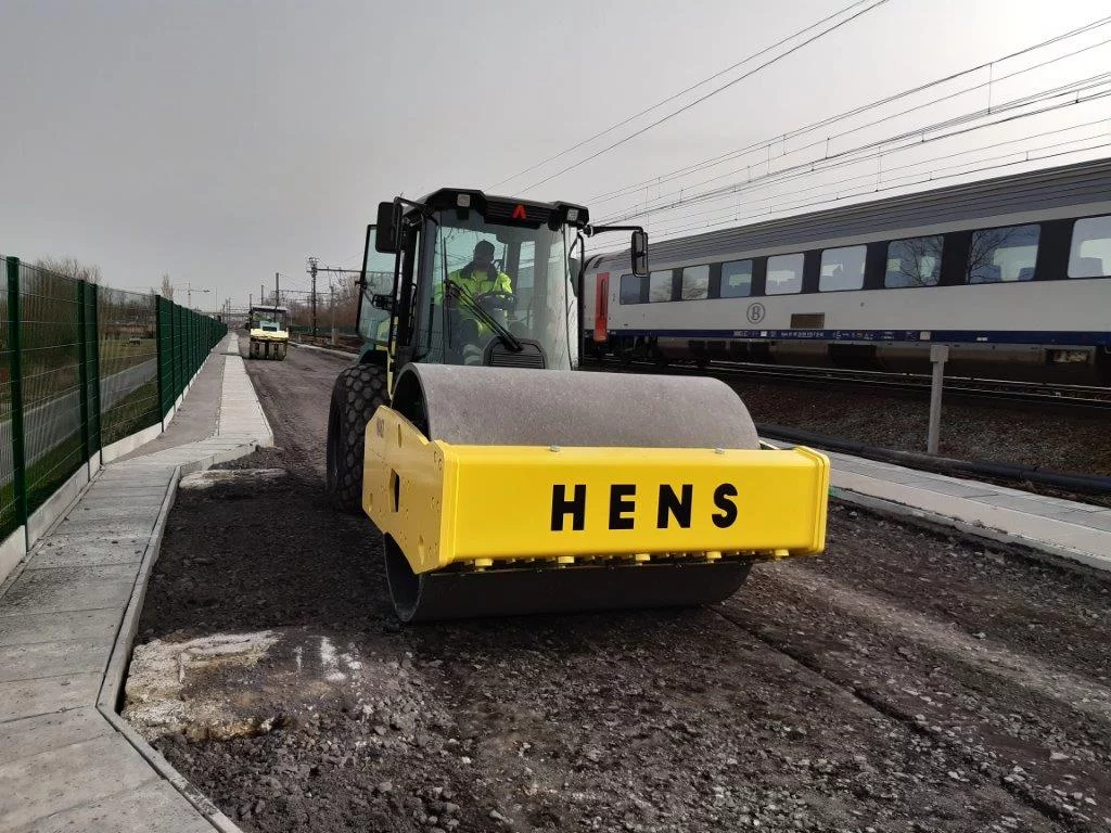Ammann Compactors Lay Foundation for Rail Line Expansion by Hens