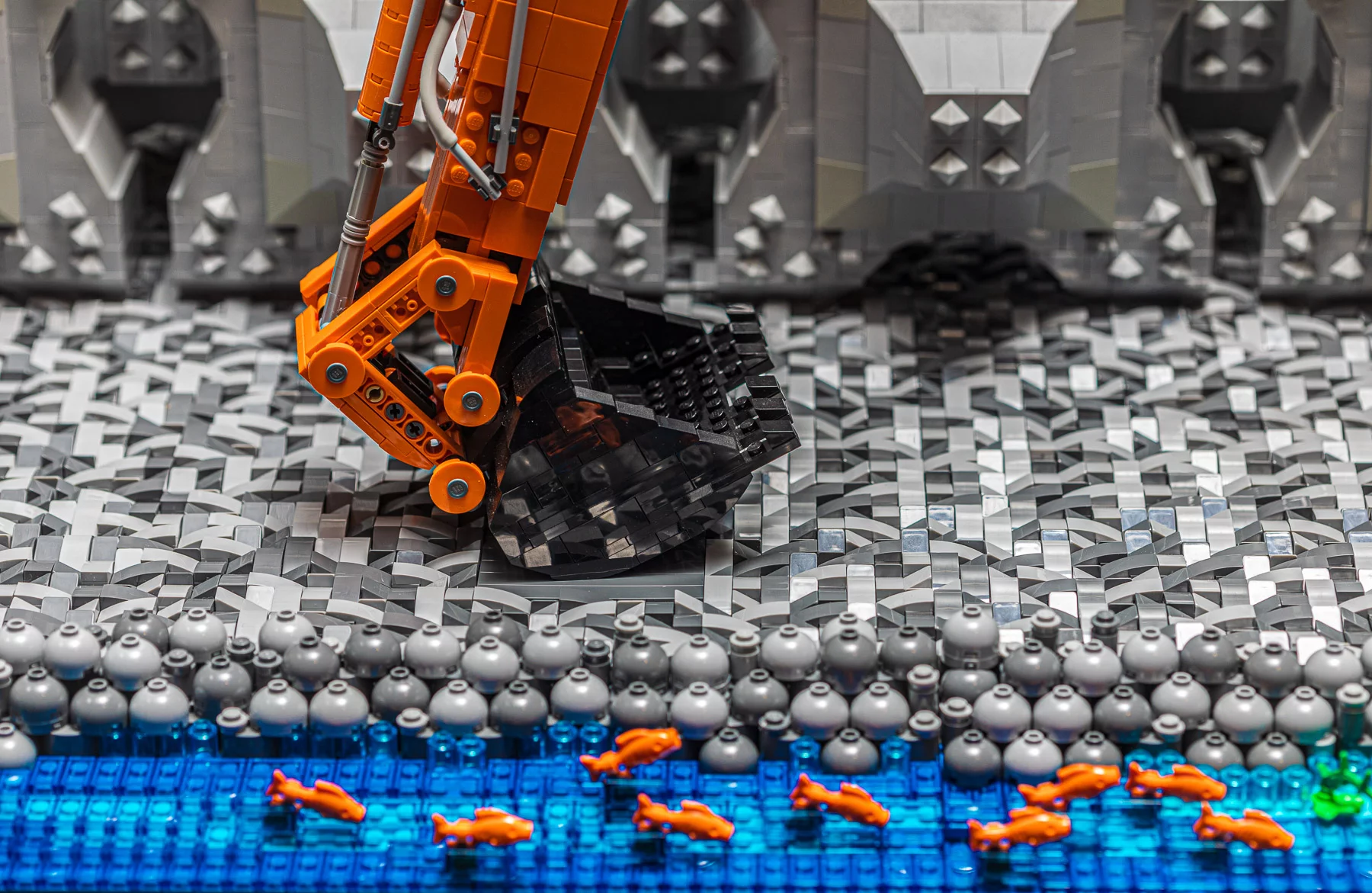 Lego® scale model EX1900 SL 40 meters and EX1200-7 with 2-piece boom