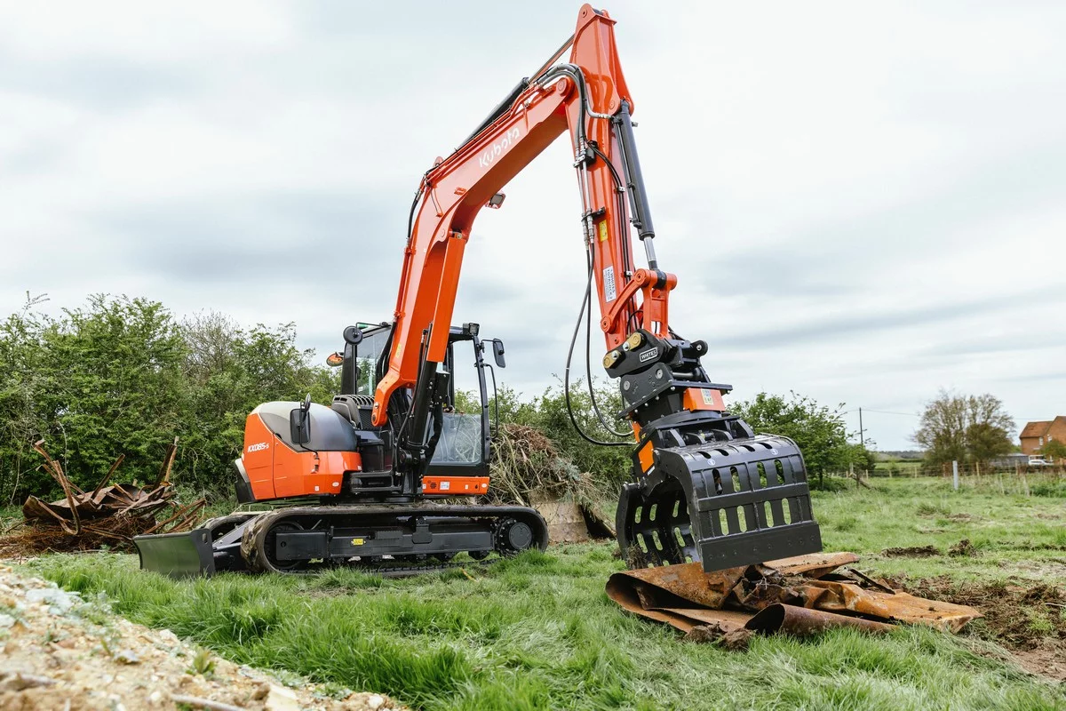 Kubota launches next-generation 8 tonne mini-excavator