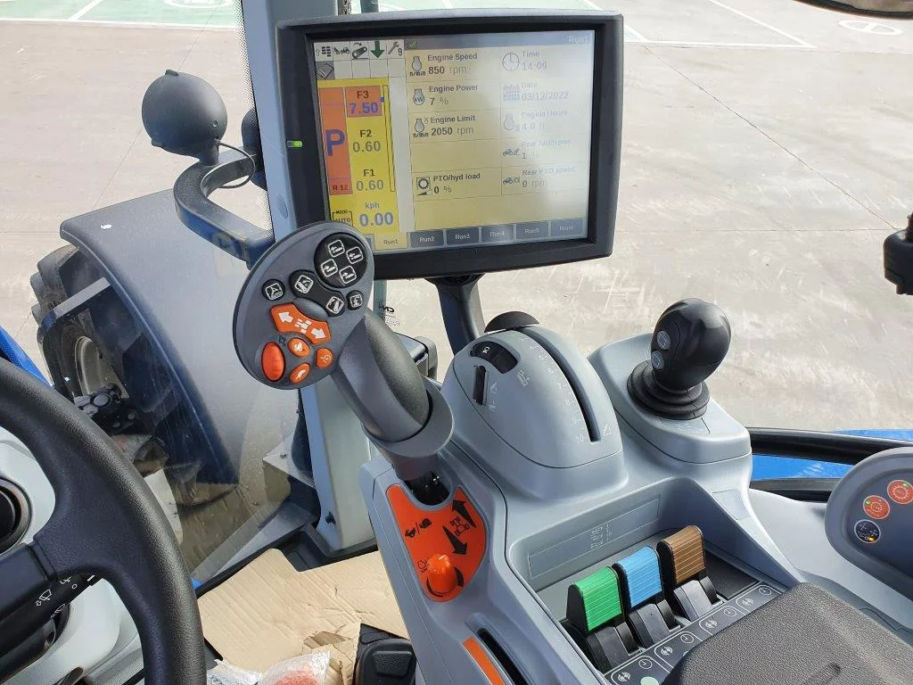 Stockpromotion New Holland - T5.120 Autocommand