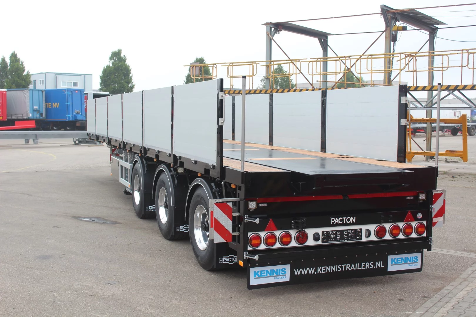 Luyckx and Pacton join forces for package deals