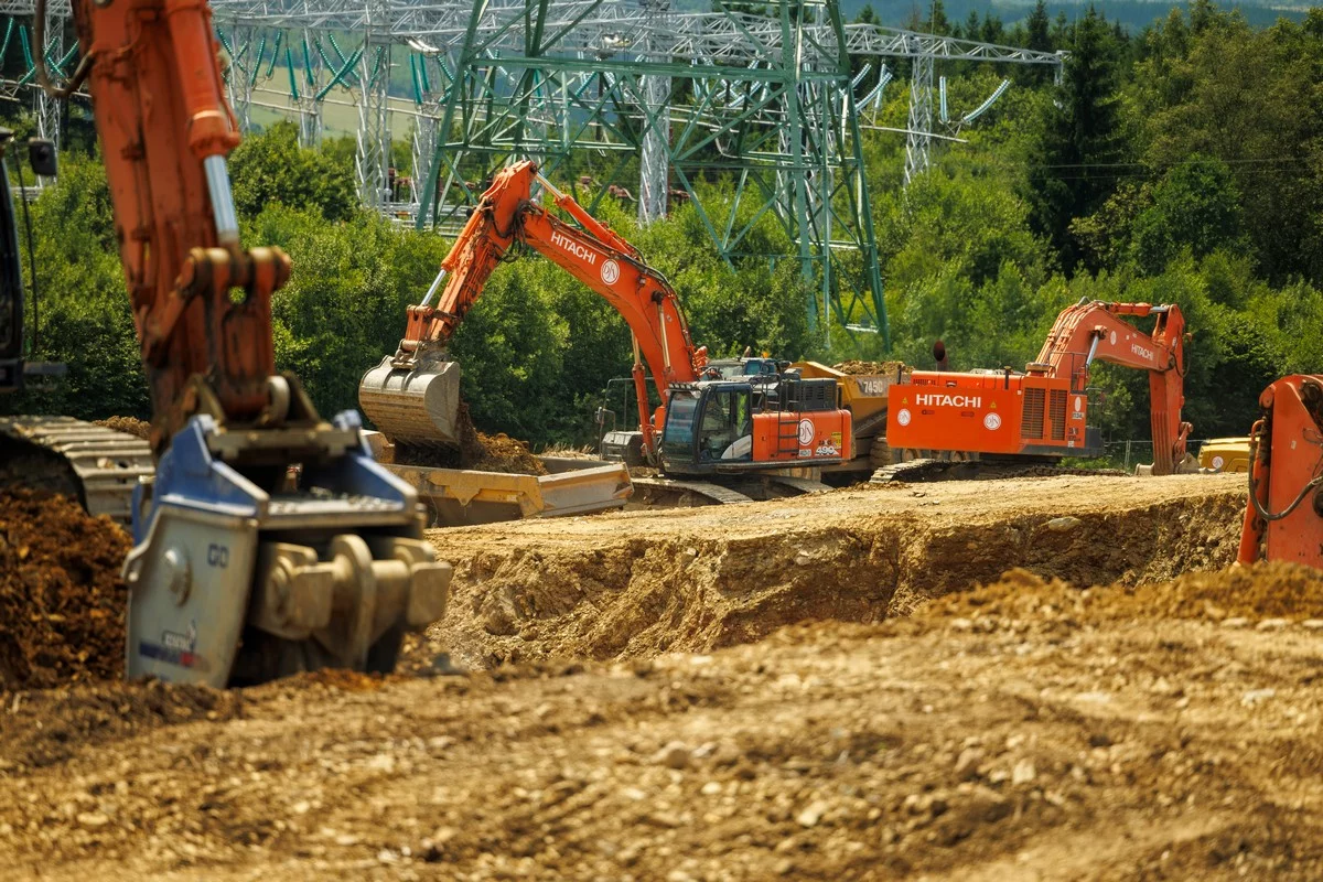 Jan De Nul utilises new Hitachi ZX690LCH-7 in Belgium