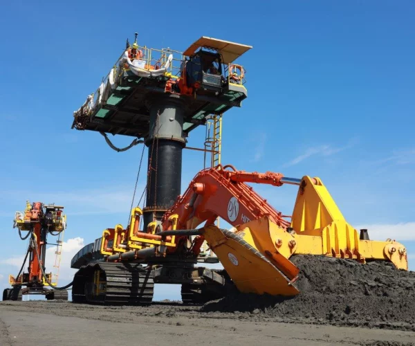 Raised excavators | concept Starfish