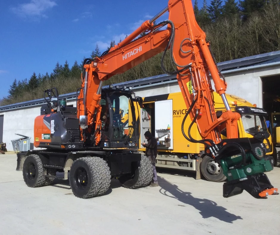 Entreprise Jerouville choisit la qualité : Hitachi ZX155W-7