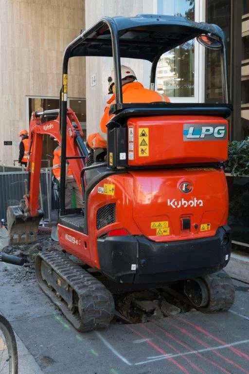 La mini-pelle à GPL Kubota