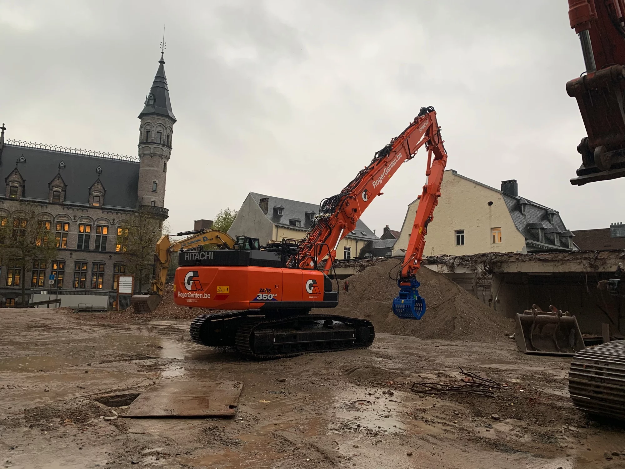 Nouvelle pelle de démolition HITACHI ZX350LCH-6 avec un bras de démolition de 23 mètres pour Roger Gehlen