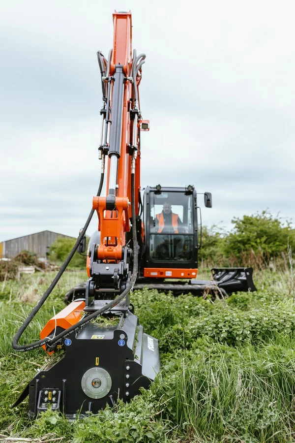 Kubota lance une midi-pelle de 8 tonnes de nouvelle génération