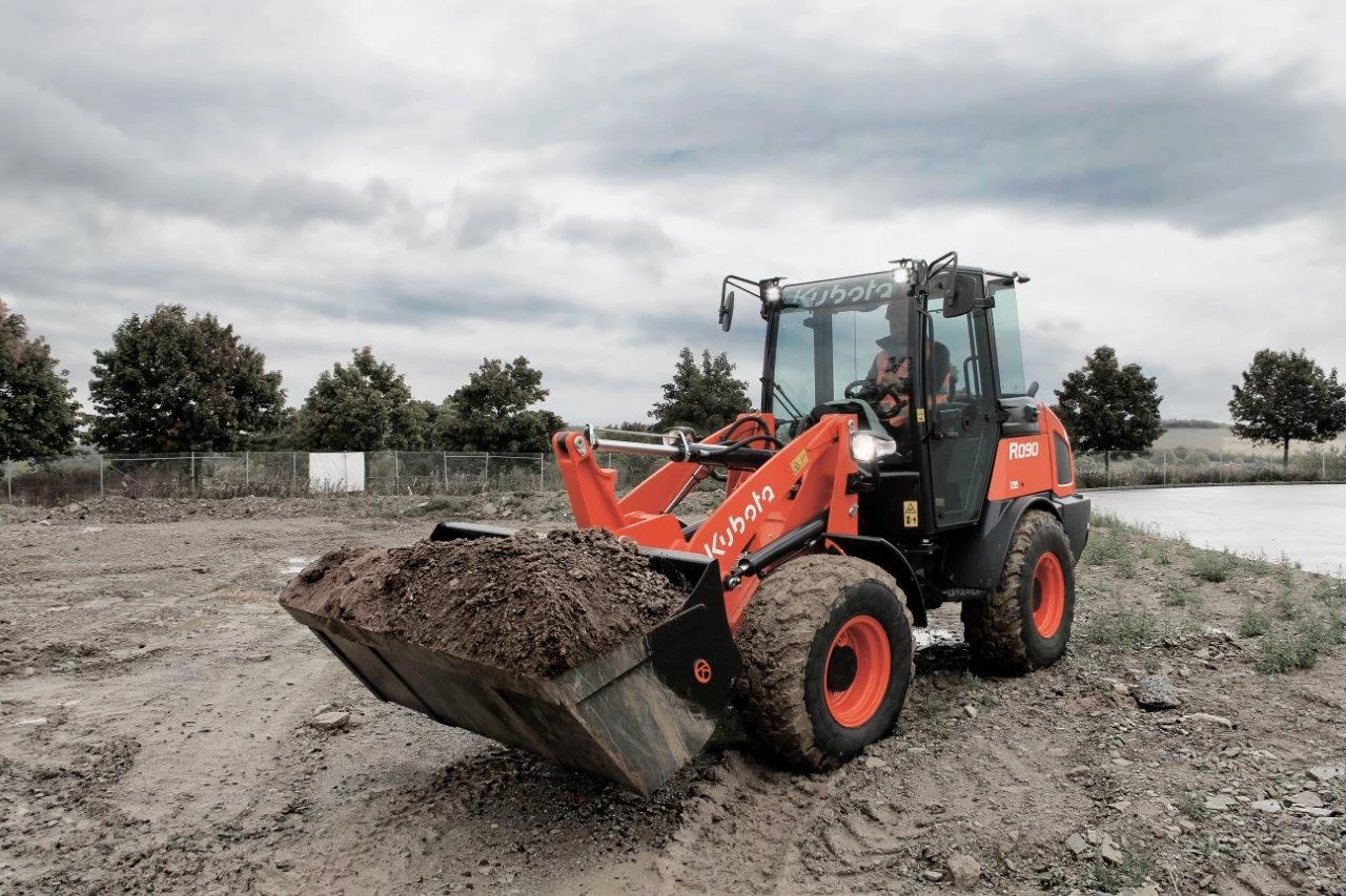 Kubota lance la nouvelle génération de chargeuses sur pneus R070 et R090