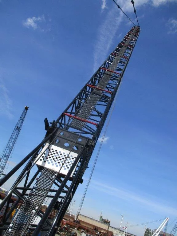 HERBOSCH-KIERE élargi son parc de machines avec deux nouvelles grues  Hitachi-Sumitomo