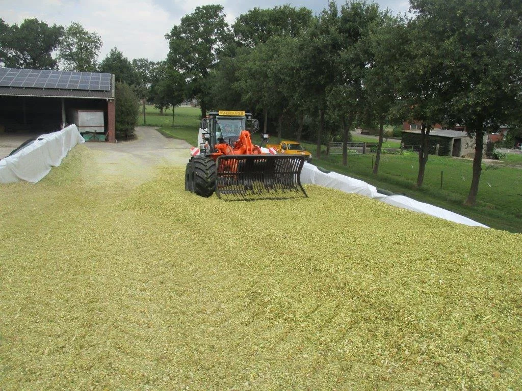 Hitachi Chargeur sur Pneus ZW180-6 AGRI