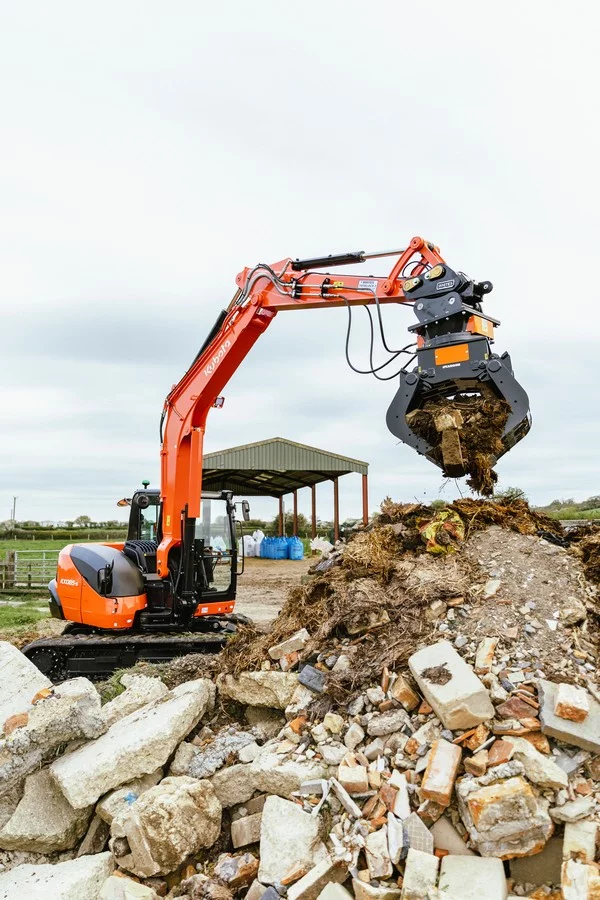 Kubota lance une midi-pelle de 8 tonnes de nouvelle génération