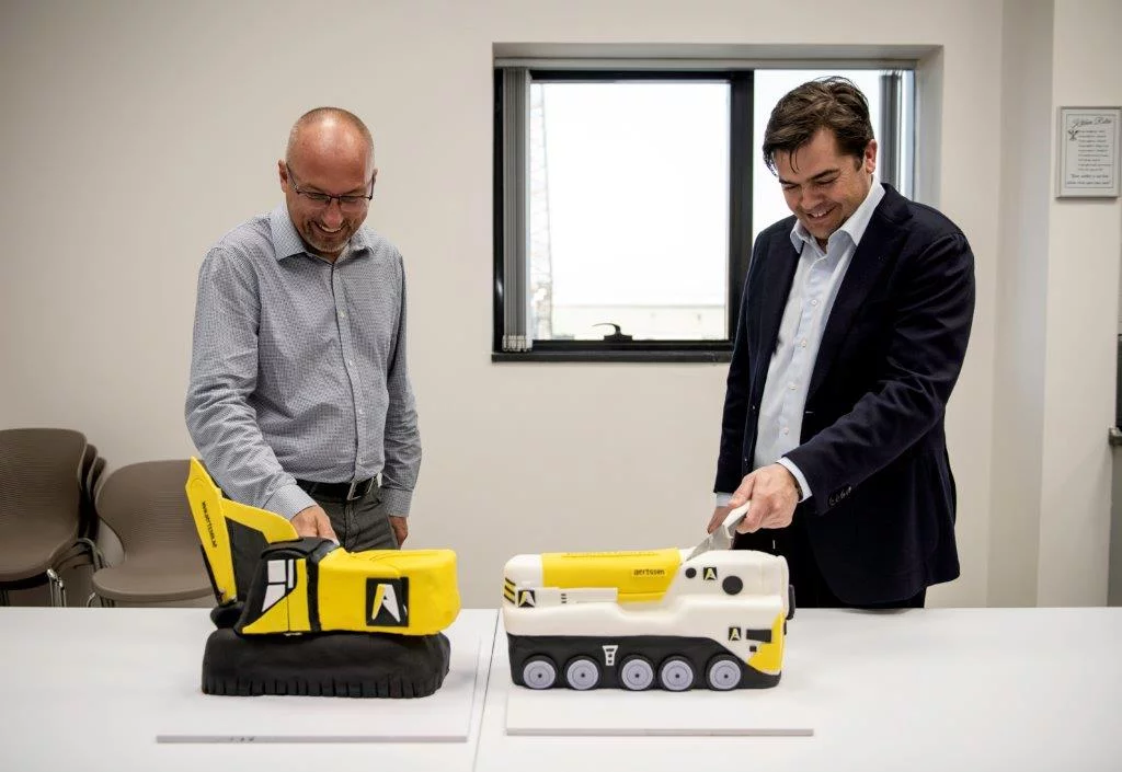 Livraison de 6 nouvelles chargeuses sur pneus ZW310 d'Hitachi chez  Aertssen Machinery Services