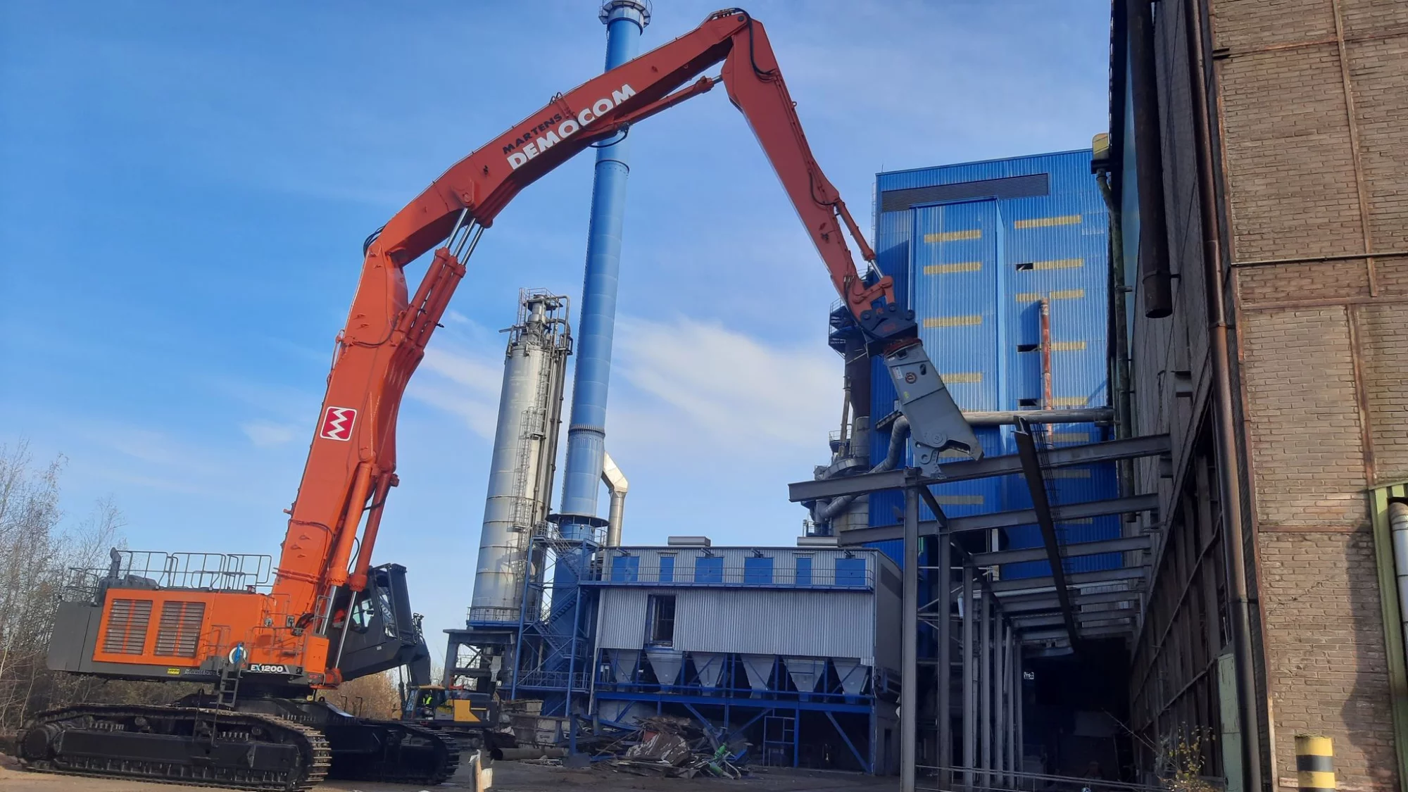 MARTENS DEMOCOM MET EN SERVICE L'EX1200-7 HIGH DEMOLITION