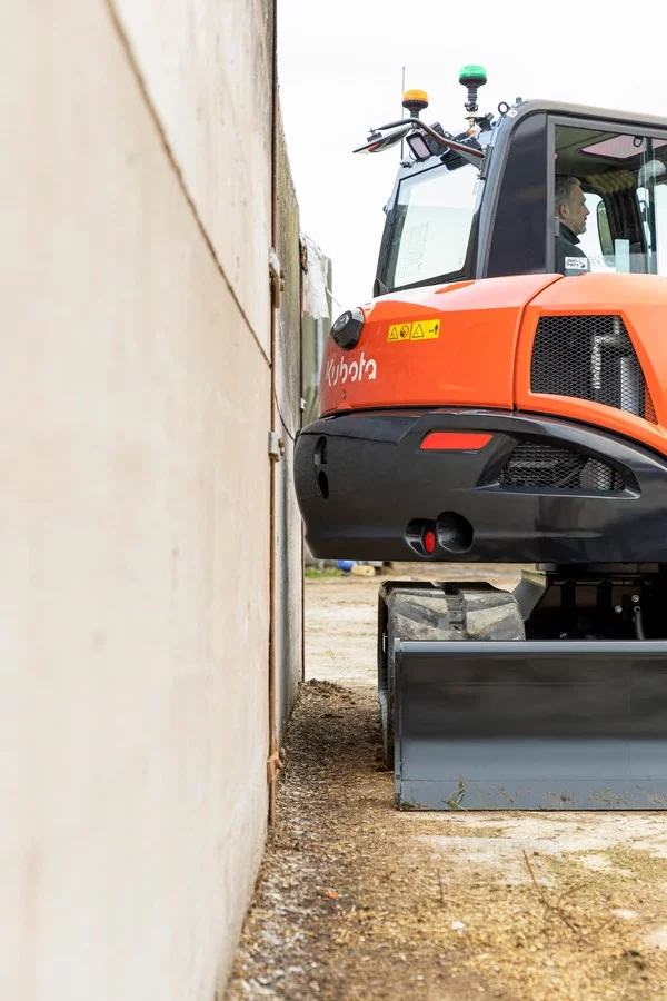 Kubota lance une midi-pelle de 8 tonnes de nouvelle génération