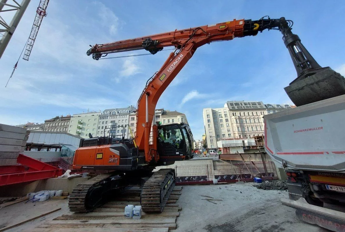 Hitachi ZX350LC-7 CTA est idéale pour un projet d'infrastructure autrichien