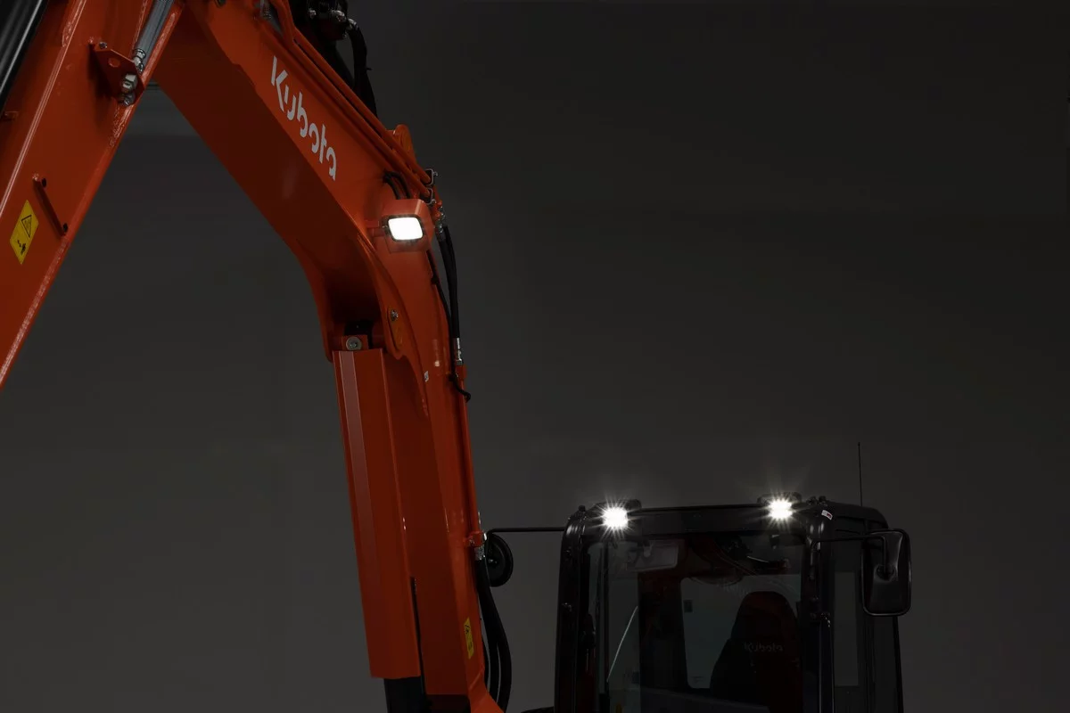 Kubota lance une midi-pelle de 8 tonnes de nouvelle génération
