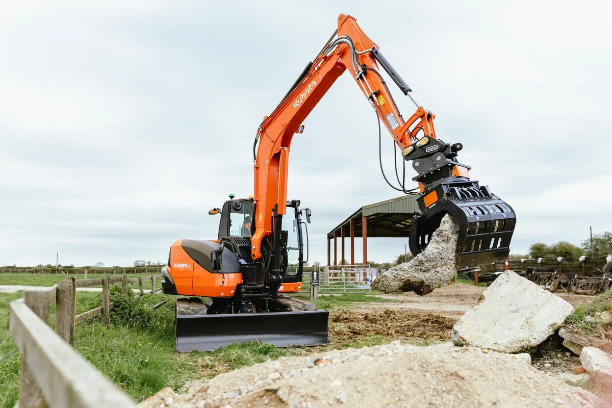 Kubota lance une midi-pelle de 8 tonnes de nouvelle génération