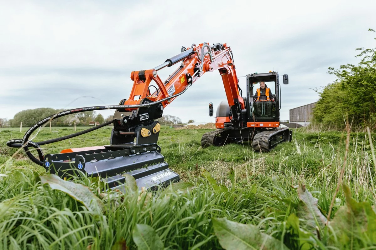 Kubota lance une midi-pelle de 8 tonnes de nouvelle génération