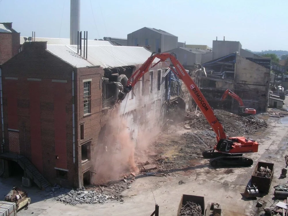 MARTENS-DEMOCOM investit en un géant de démolition de 170 tonnes