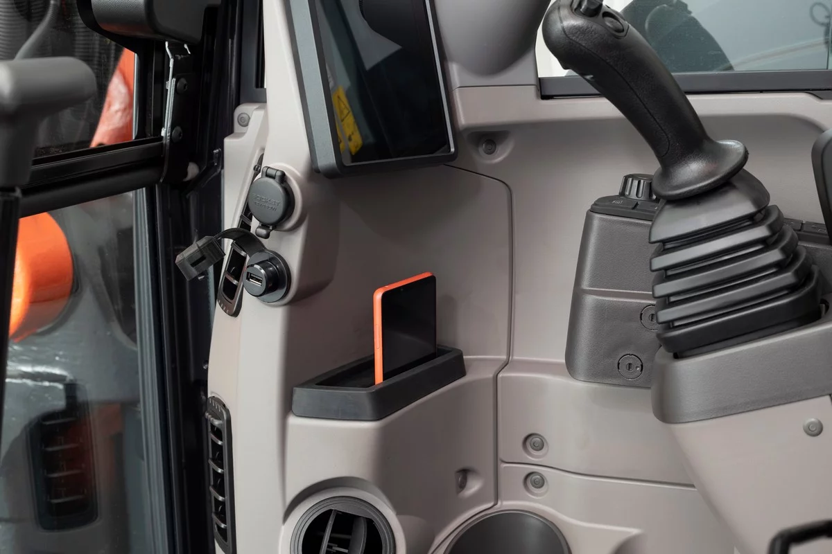 Kubota lance une midi-pelle de 8 tonnes de nouvelle génération